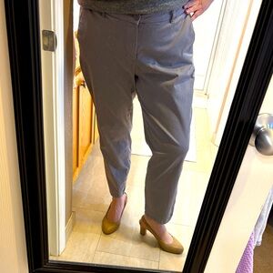 Grey ankle pant